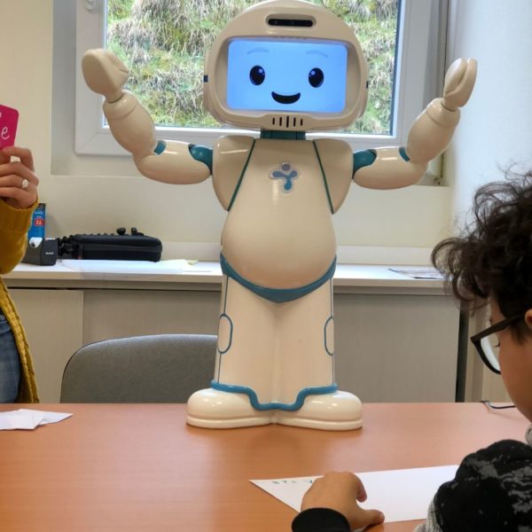 autism robot teaching communication and language development to children with autism and ASD