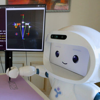 Social robot hand writing QTrobot
