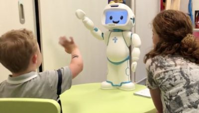 Teaching greeting to children with autism using QTrobot