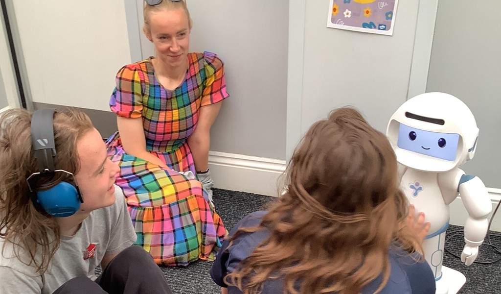 QTrobot-an-educational-robot-for-SEND-Students-in-the-UK