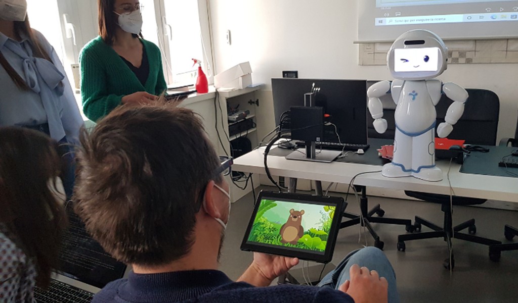QTrobot for enhancing the emotionla skills of autistic children helping them to learn emotion rehulation QTrobot-for-enhancing-the-emotionla-skills-of-autistic-children-helping-them-to-learn-emotion-rehulation